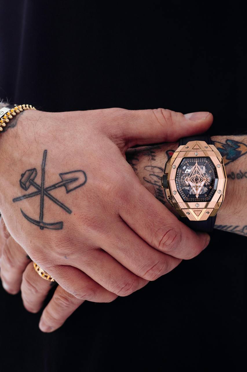 Hublot представив новий годинник "SPIRIT OF BIG BANG SANG BLEU"