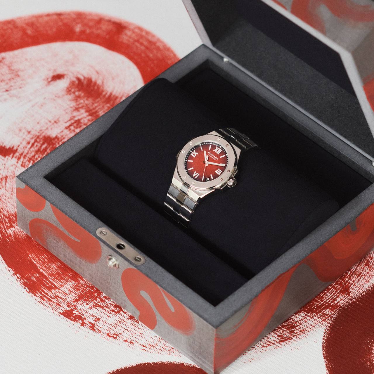 Chopard представили лімітовану модель годинника Alpine Eagle Sunburnt