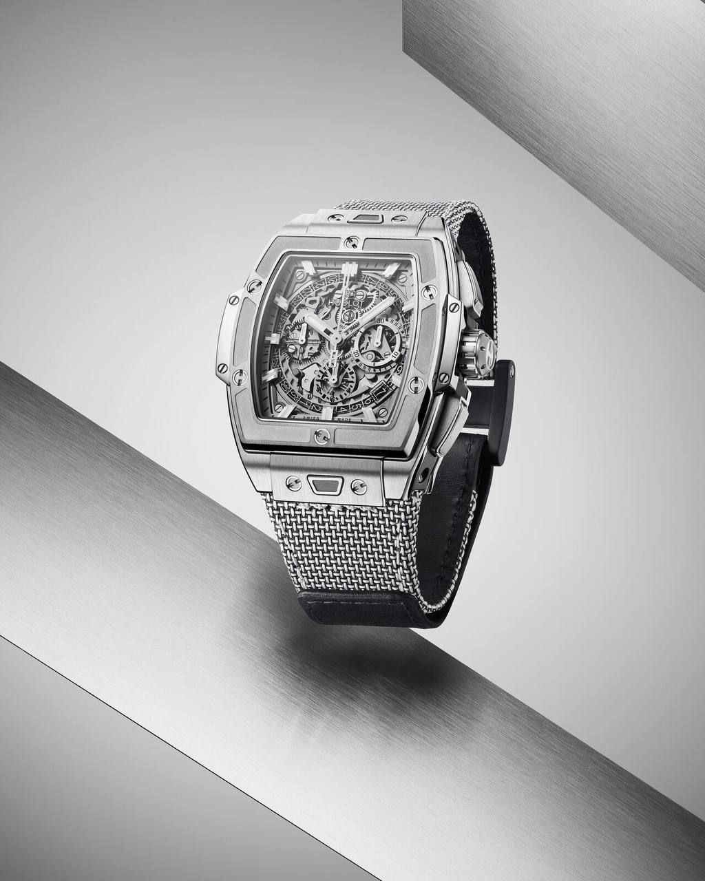 Hublot представила лімітовану новинку Spirit Of Big Bang Essential Grey